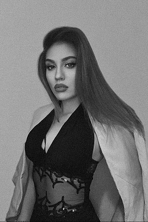 Лена, метро Достоевская