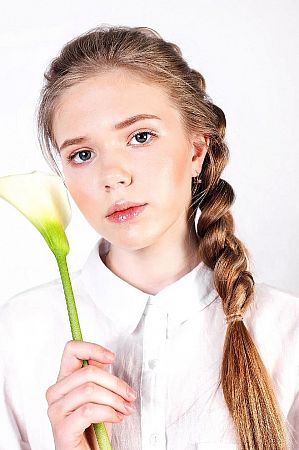 Лена, метро Сходненская