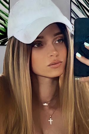 Анна, метро Черкизовская