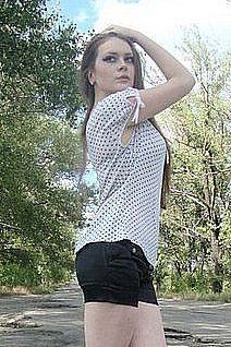 Лена, метро Красносельская