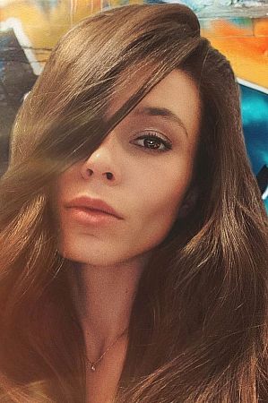 Анна, метро Щукинская