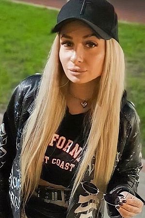 Анжелла, метро Китай-город