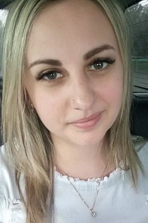 Анжелла, метро Александровский сад