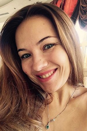 Анжелла, метро Деловой центр