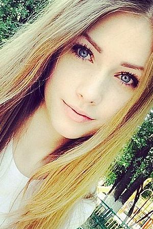 Катерина, метро Молодёжная