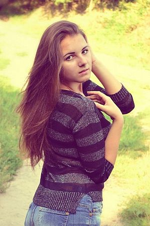 Анжелла, метро Волжская