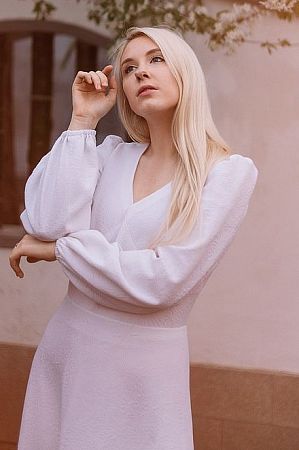 Анжелла, метро Белокаменная