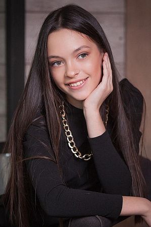 Анжелла, метро Владыкино