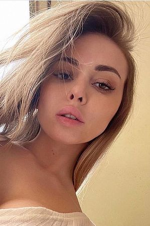 Анна, метро Кунцевская