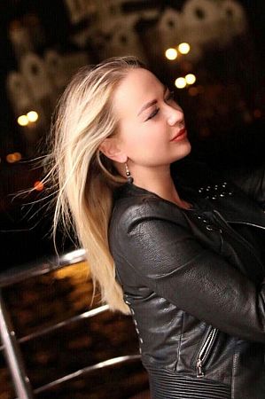 Лена, метро Пушкинская