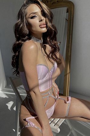 Лиза, метро Профсоюзная