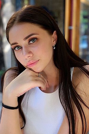 Алина, метро Белорусская