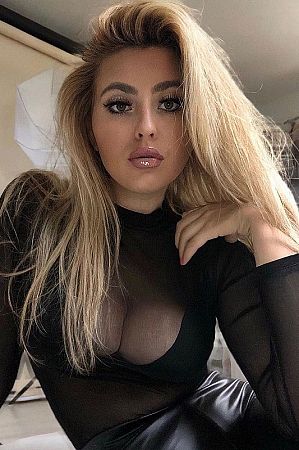 Алиса, метро Проспект Вернадского