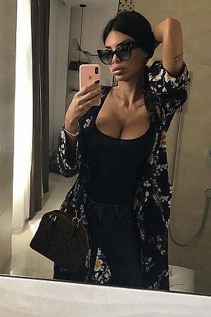 Ана-Лиса, метро Панфиловская