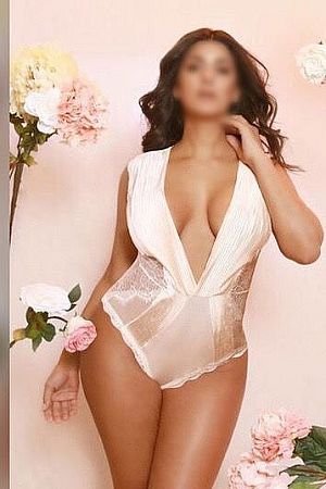 ЕЛЕЯ, метро Октябрьская