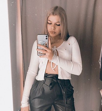 Анжелла, метро Чистые пруды