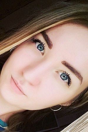 Лена, метро Лермонтовский проспект