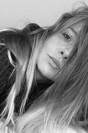 Анна, метро Сходненская