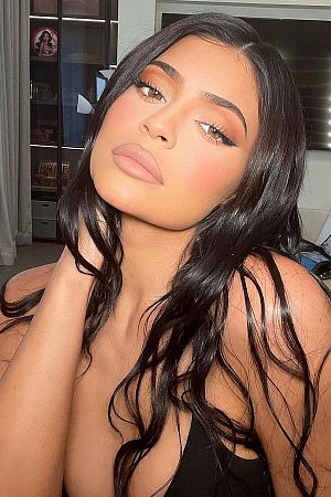 Анжелла, метро Подольск