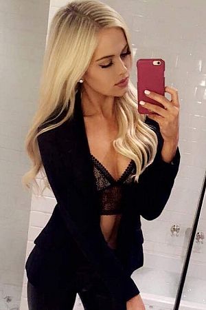 ОЛЯ, метро Менделеевская