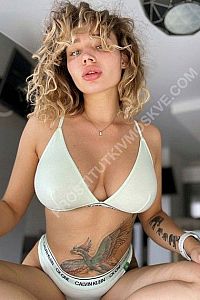 Алина, метро Соколиная Гора