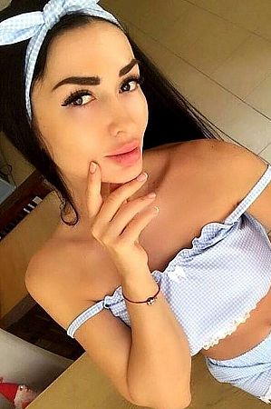 Катя, метро Серпуховская