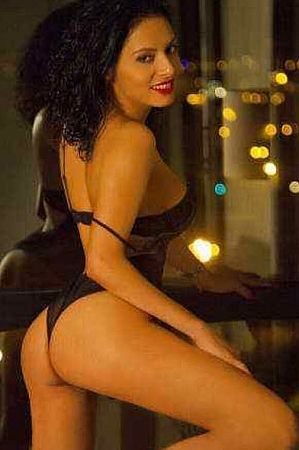 Милана, метро Волжская